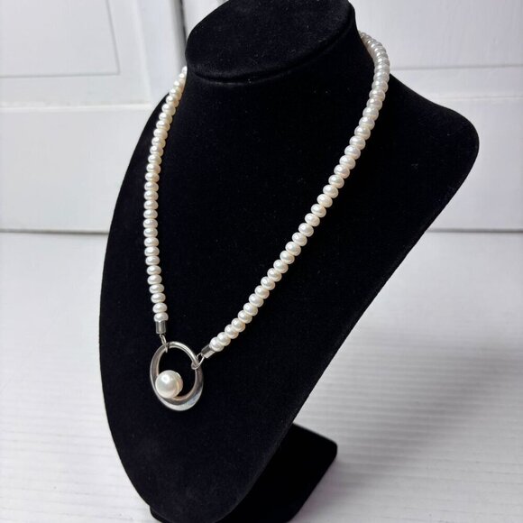 HONORA COLLECTION Fresh Water Floating Pearl Pendant Necklace - Picture 3 of 9
